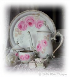Roses Tea Set